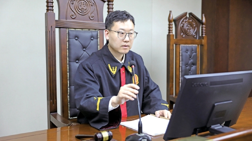应民之所呼 解民之所忧——记济南高新区法院法官肖寒