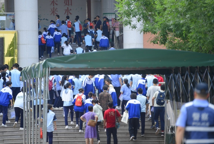预留充足入场时间 中考学子今天下午3点至5点可看考场