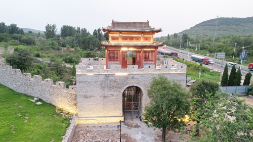 锦阳关披新装