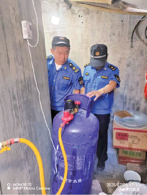 党建引领聚合力 多方联动解民忧——全福街道创新“城管进社区”绘就基层治理新图景