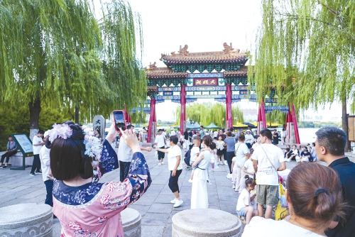 一年四季 泉在济南｜暑期“余额”不足 泉城旅游热度不减