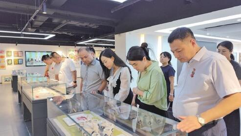济南市市中区教体局：开展政府开放日活动