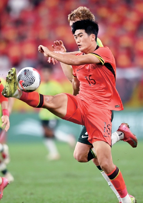 李小恒、彭啸近期归队 球队阵容即将齐整 泰山队客战浙江队将全力争胜