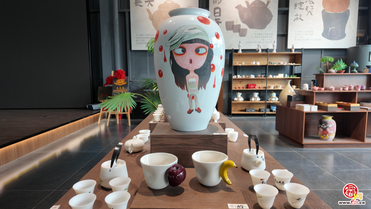 融媒·见证丨盘活多重优势，从“靠天吃饭”到“靠智生财”——乡村产业玩“混搭”