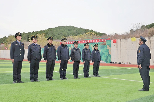 队列铸军魂 整装再出发——长清城管常态化练兵活动启幕