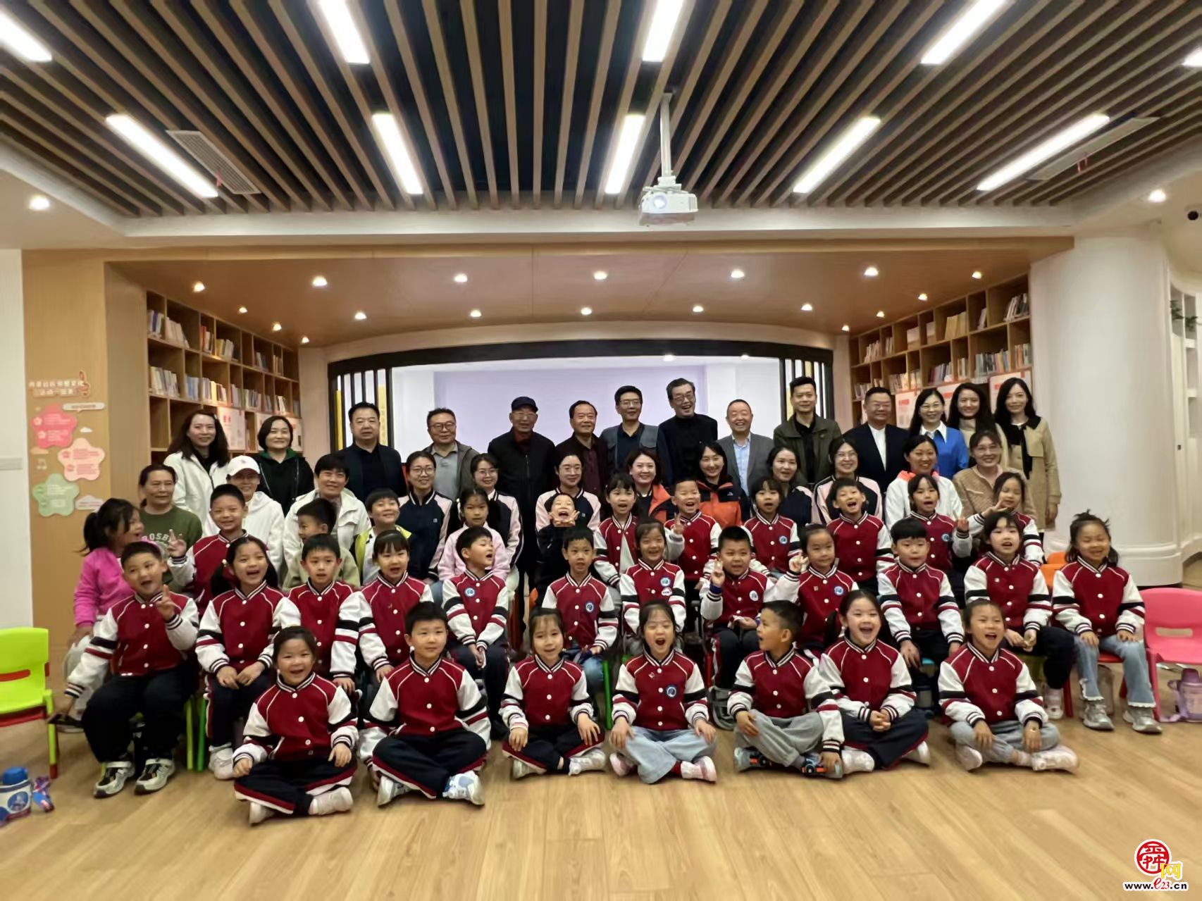 以文学之光，点亮“书香市中”——济南市市中作协“作家书屋”创立仪式于4·23世界读书日前举行