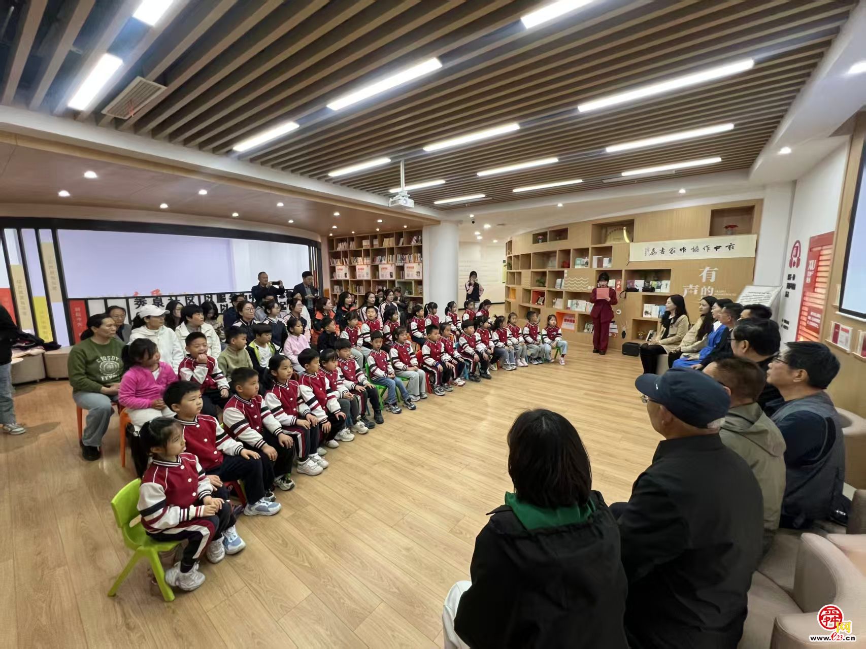 以文学之光，点亮“书香市中”——济南市市中作协“作家书屋”创立仪式于4·23世界读书日前举行