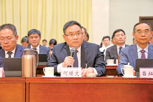 守护每一份健康期待 回应每一个民生关切——市人大常委会开展全市健全多层次医疗保障制度体系、提升医疗保障水平工作情况专题询问