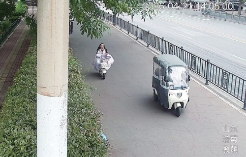 济南一女子遭无牌三轮车撞致骨折 6000余张路面卡口截图助力，揪出逃逸者
